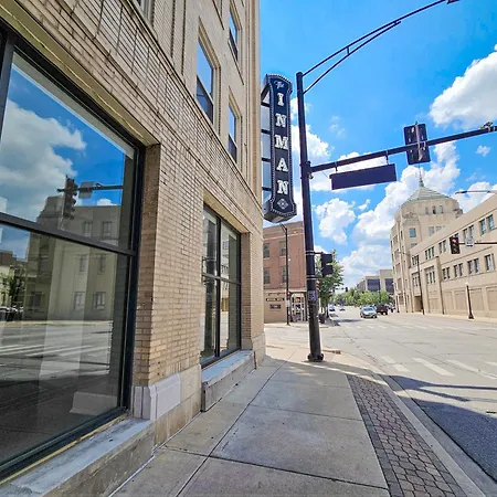 Cozy Stay At The Inman - 214
